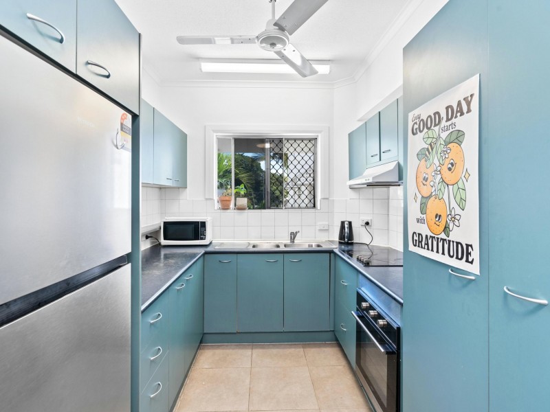 11/14 Upward Street, Cairns North QLD 4870