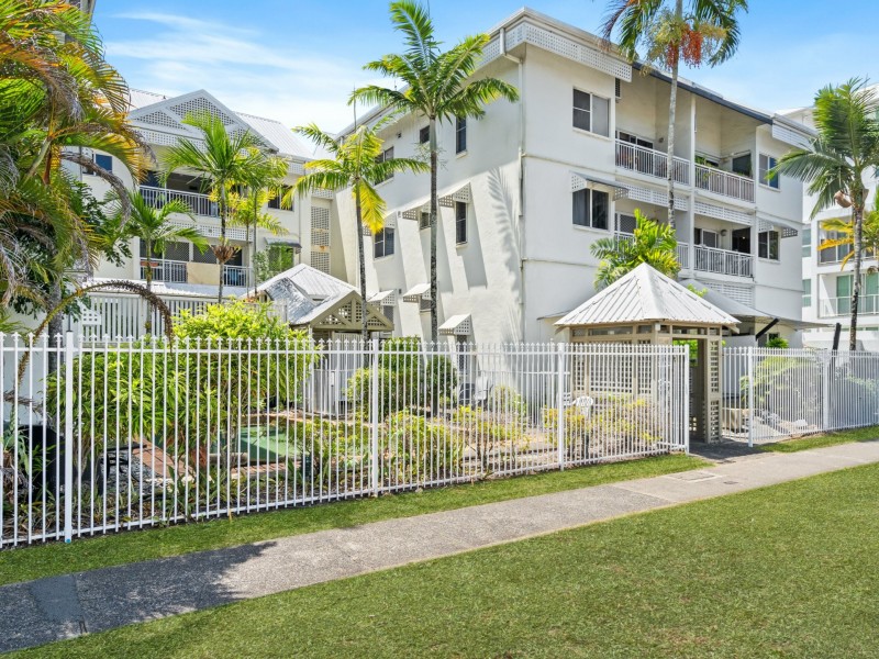 11/14 Upward Street, Cairns North QLD 4870