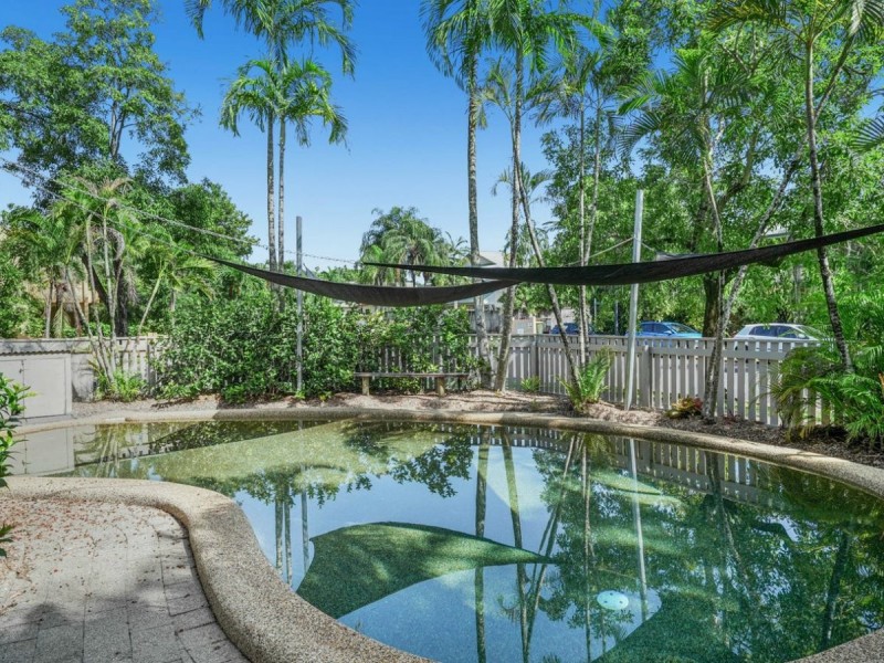2/13 Springfield Crescent, Manoora QLD 4870