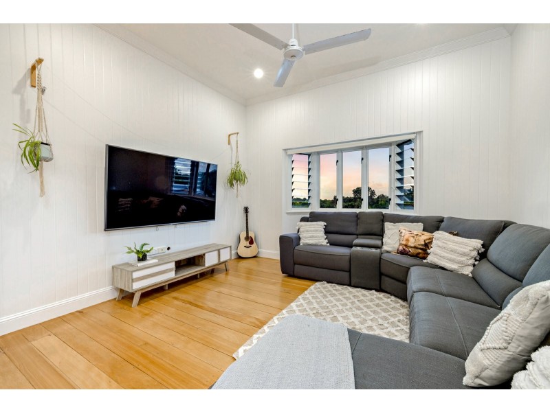 31 Savannah Street, Palm Cove QLD 4879