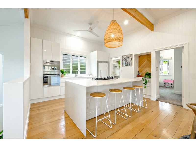 31 Savannah Street, Palm Cove QLD 4879