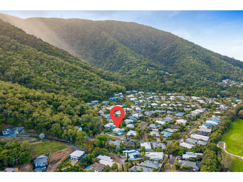 31 Savannah Street, Palm Cove QLD 4879