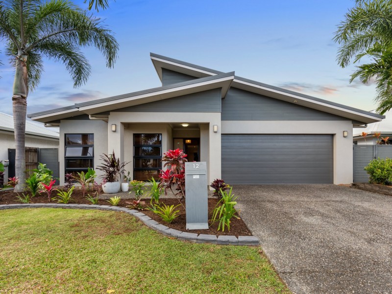 12 Thornborough Circuit, Smithfield QLD 4878