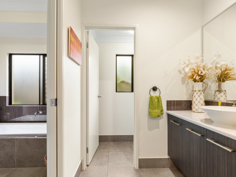 12 Thornborough Circuit, Smithfield QLD 4878