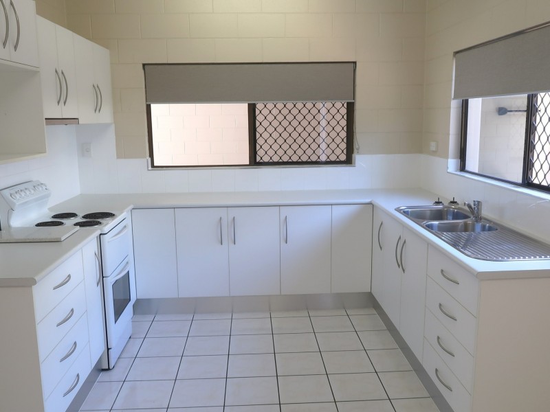 2/7 Clacherty Street, Stratford QLD 4870