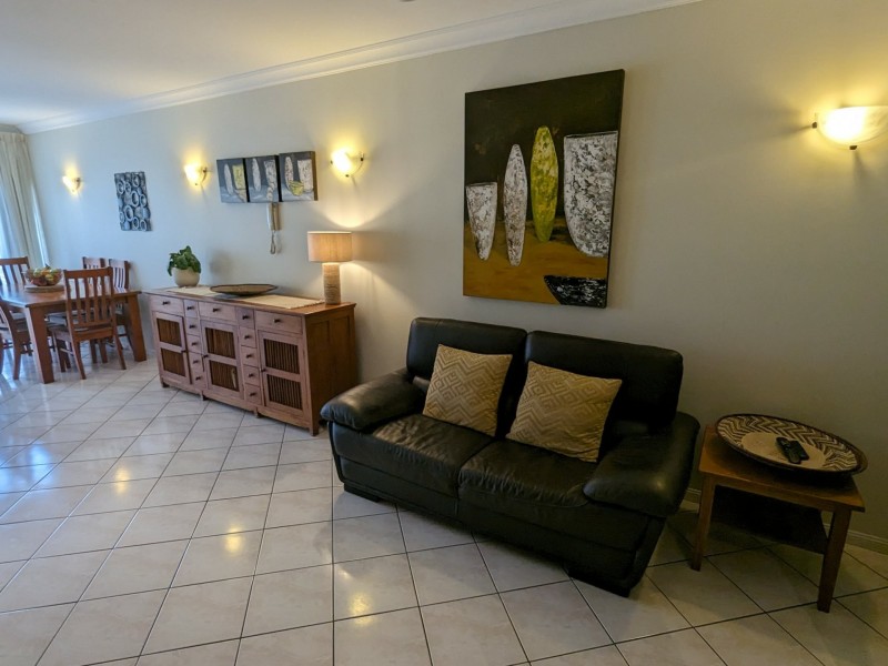 1227/2 Greenslopes Street, Cairns North QLD 4870