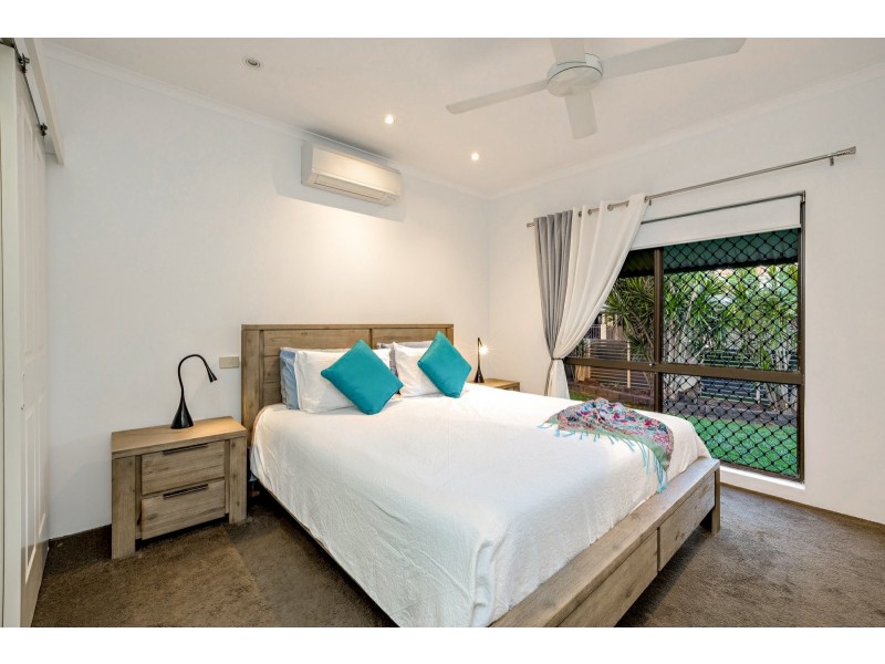 3 Iona Close, Edge Hill QLD 4870