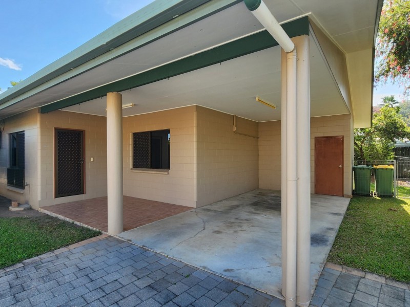 1/8 Kangaroo Street, Bentley Park QLD 4869