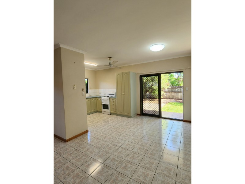 1/8 Kangaroo Street, Bentley Park QLD 4869