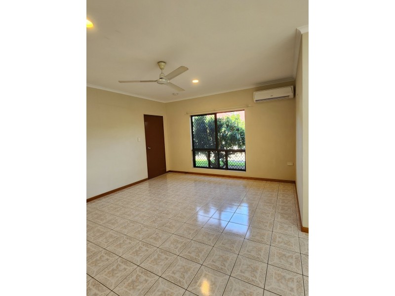 1/8 Kangaroo Street, Bentley Park QLD 4869