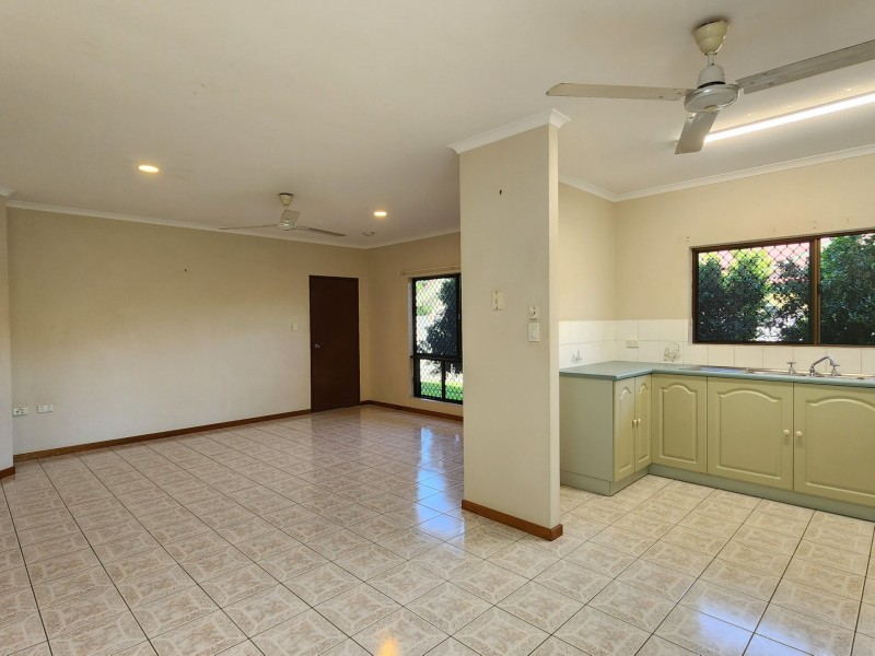 1/8 Kangaroo Street, Bentley Park QLD 4869