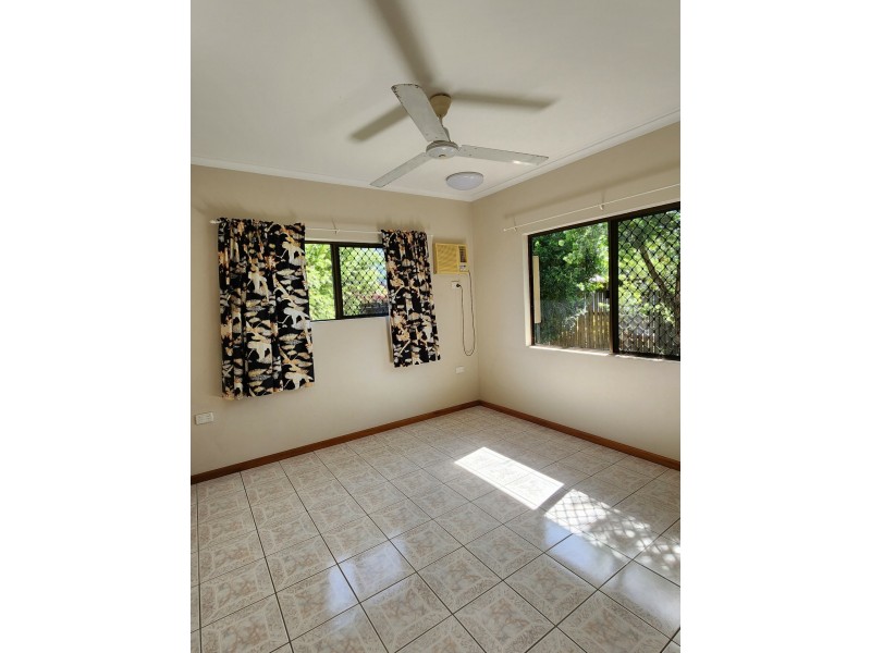 1/8 Kangaroo Street, Bentley Park QLD 4869