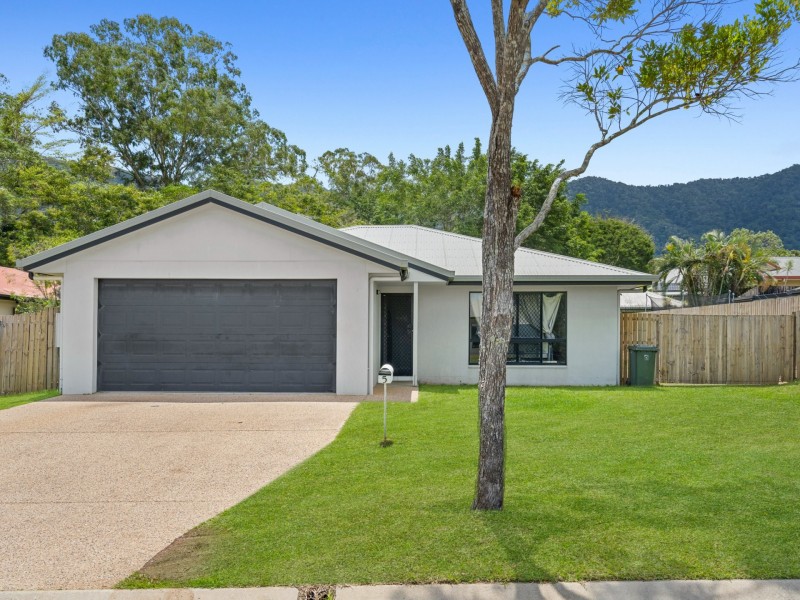 5 Hillman Place, Bentley Park QLD 4869