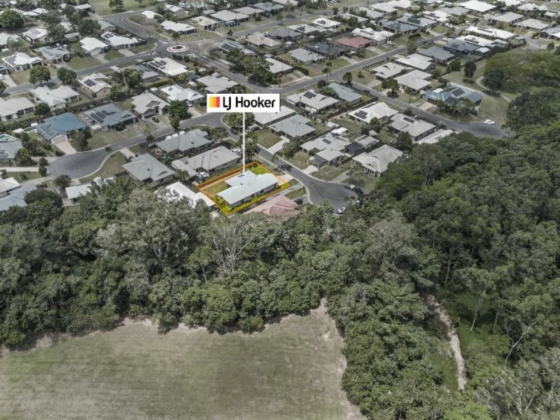 5 Hillman Place, Bentley Park QLD 4869