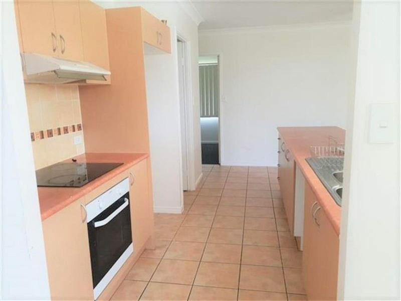 3 Picnic Street, White Rock QLD 4868