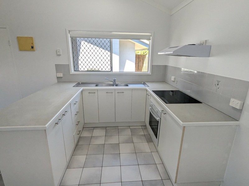 1/139 English Street, Manunda QLD 4870