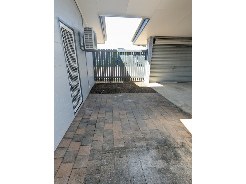 1/139 English Street, Manunda QLD 4870