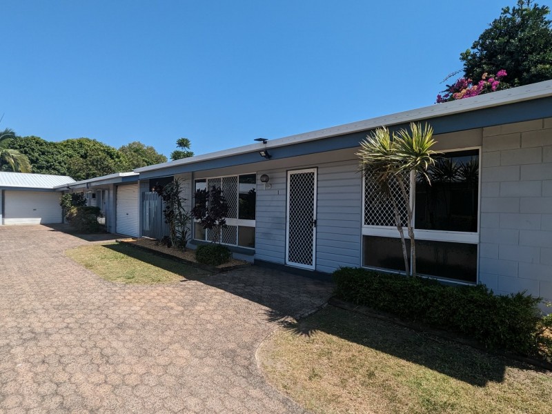 1/139 English Street, Manunda QLD 4870