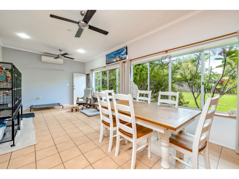 128 Upper Richardson Street, Whitfield QLD 4870