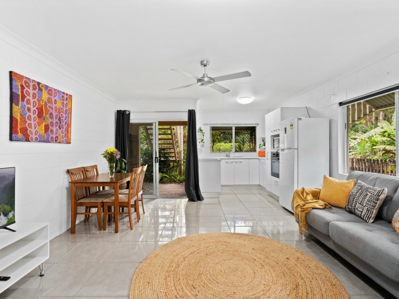 1/180 Pease Street, Manoora QLD 4870