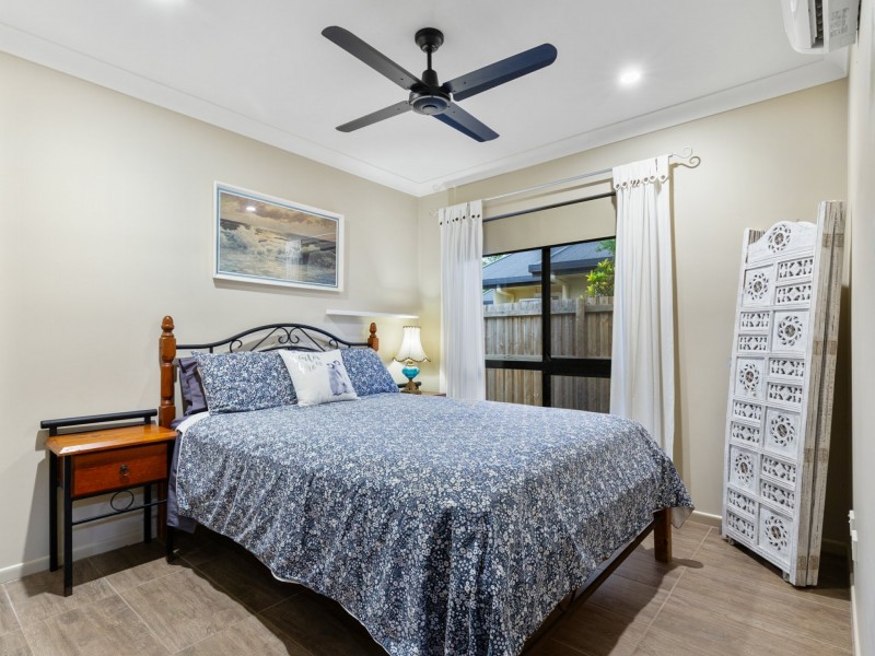 1 Ellie Banning Close, Redlynch QLD 4870