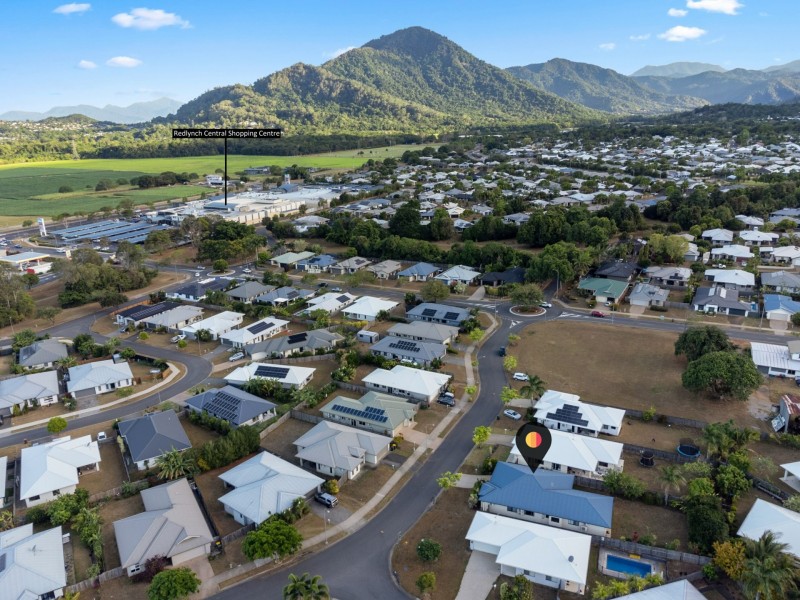 33 Hodkinson Street, Redlynch QLD 4870