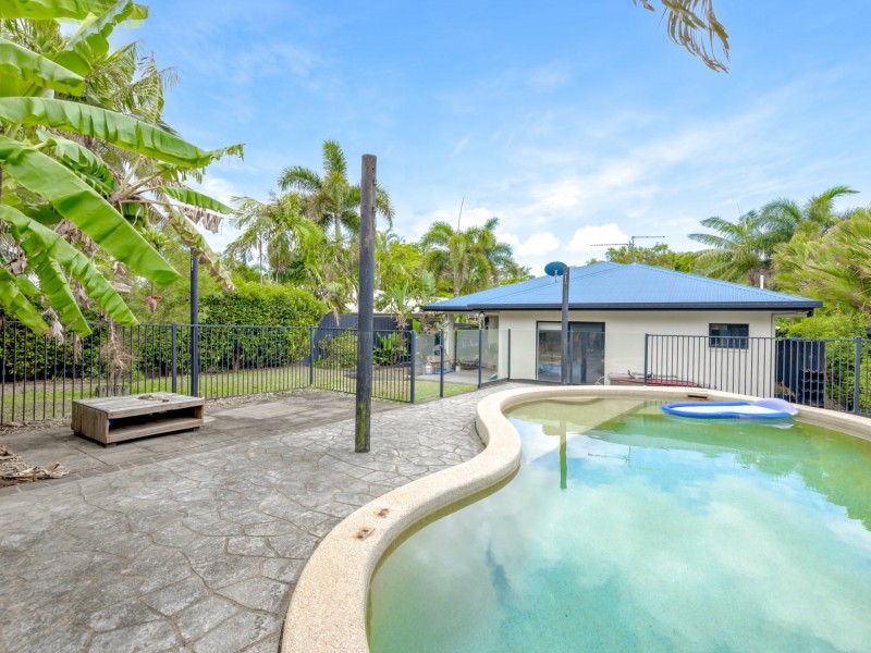 32 Shamrock Avenue, Brinsmead QLD 4870