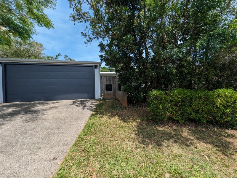 4 Wimble Close, Brinsmead QLD 4870