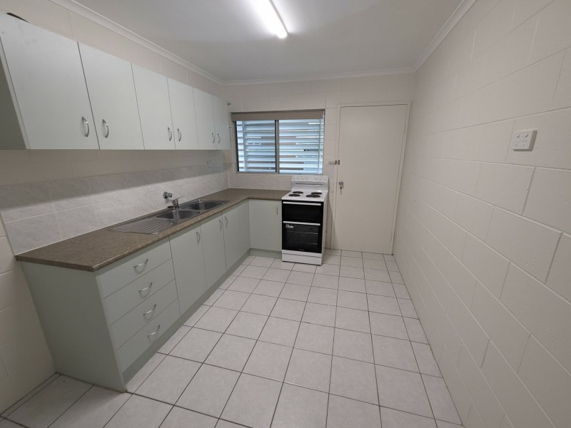 2/3 Marett Street, Stratford QLD 4870