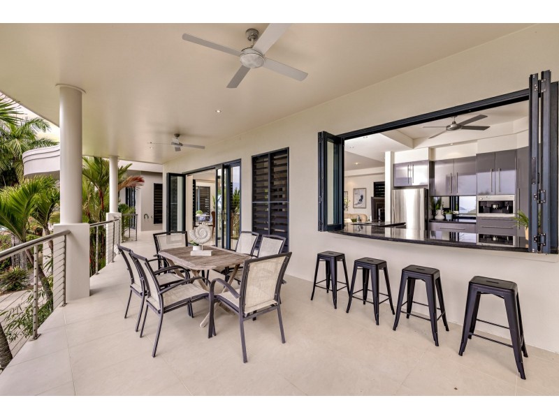 16/7 Tari Place, Trinity Beach QLD 4879