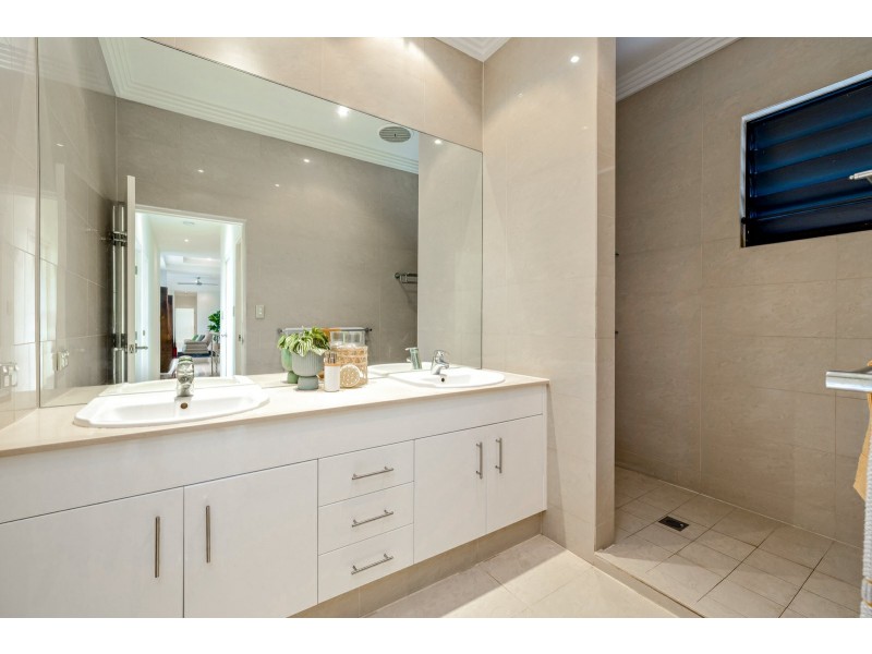 16/7 Tari Place, Trinity Beach QLD 4879