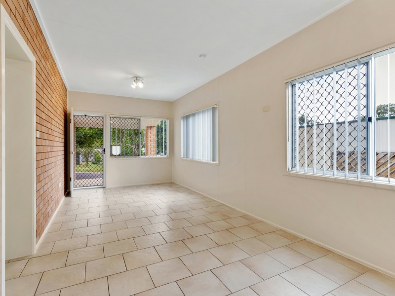 25 Garland Close, Kanimbla QLD 4870