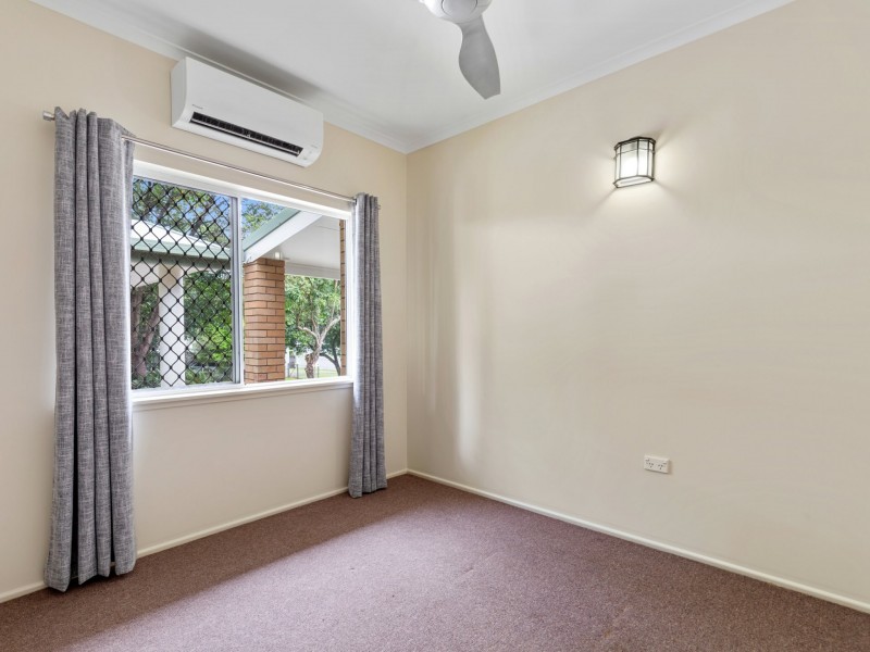 25 Garland Close, Kanimbla QLD 4870