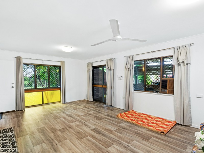 45 Lavender Street, Mooroobool QLD 4870