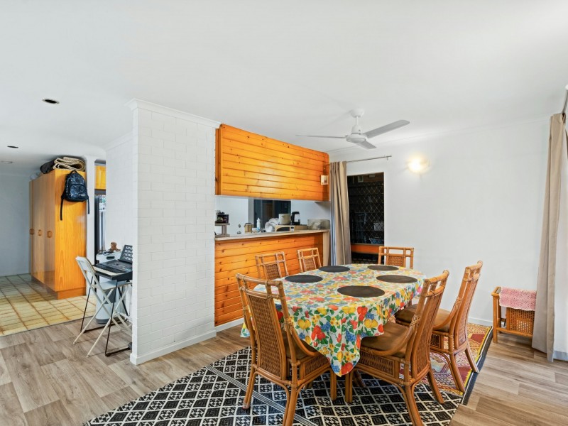 45 Lavender Street, Mooroobool QLD 4870