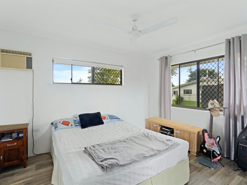 45 Lavender Street, Mooroobool QLD 4870