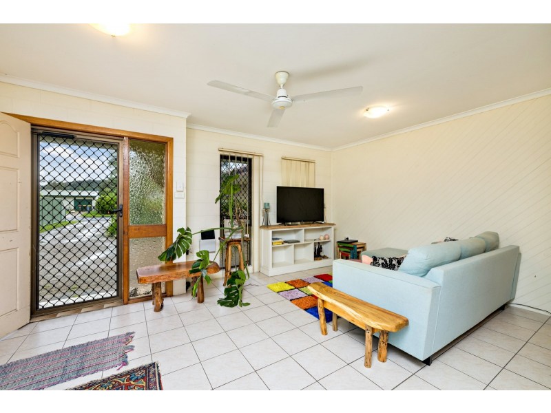 3 Redwood Street, Whitfield QLD 4870