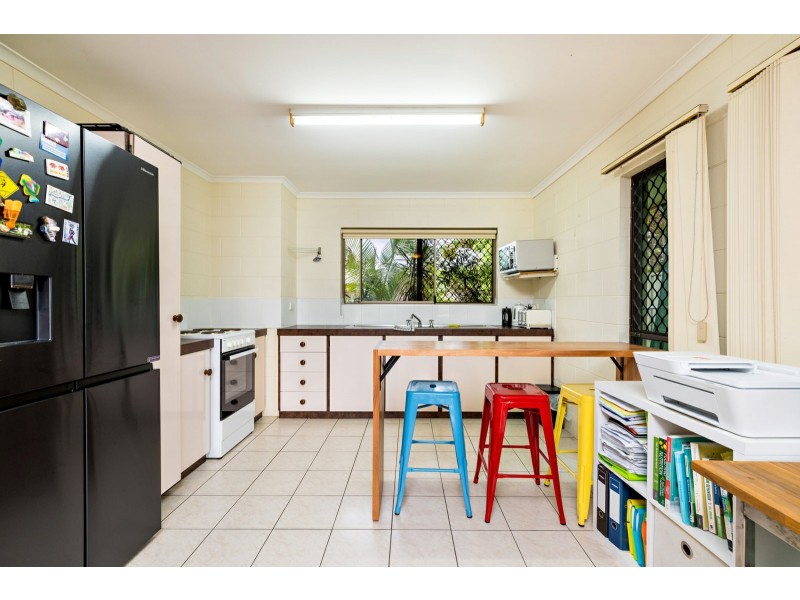 3 Redwood Street, Whitfield QLD 4870