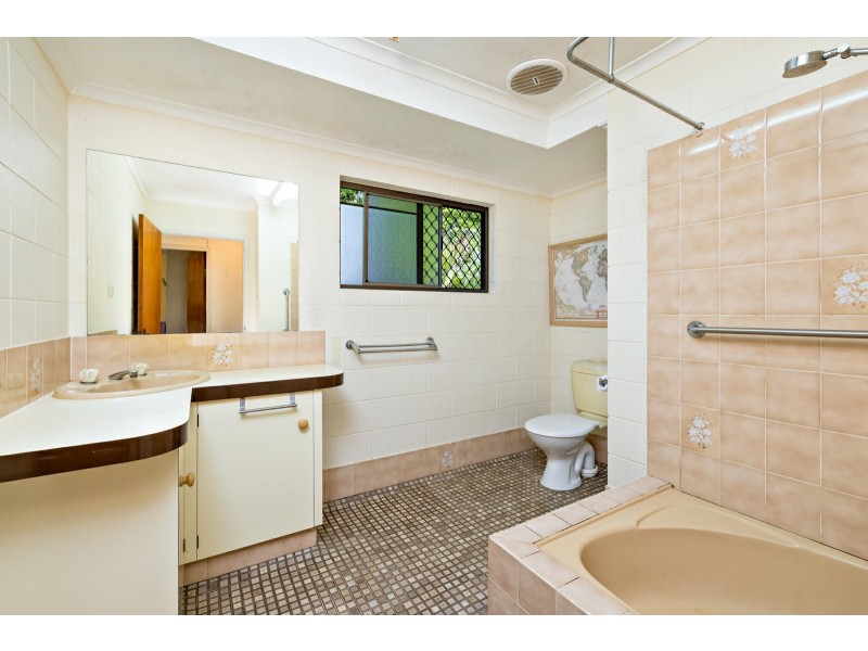 3 Redwood Street, Whitfield QLD 4870