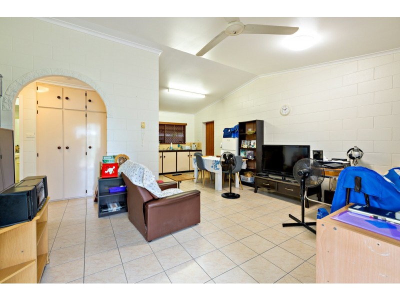 3 Redwood Street, Whitfield QLD 4870