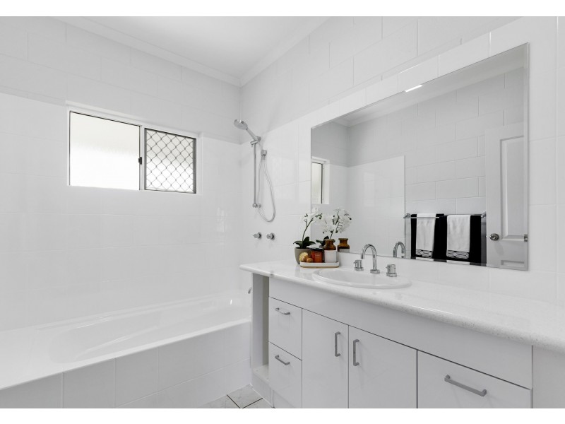 61 Resolution Drive, Bentley Park QLD 4869