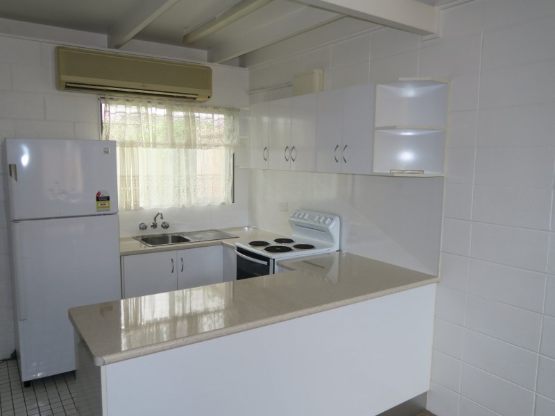 2/30 Rutherford Street, Yorkeys Knob QLD 4878