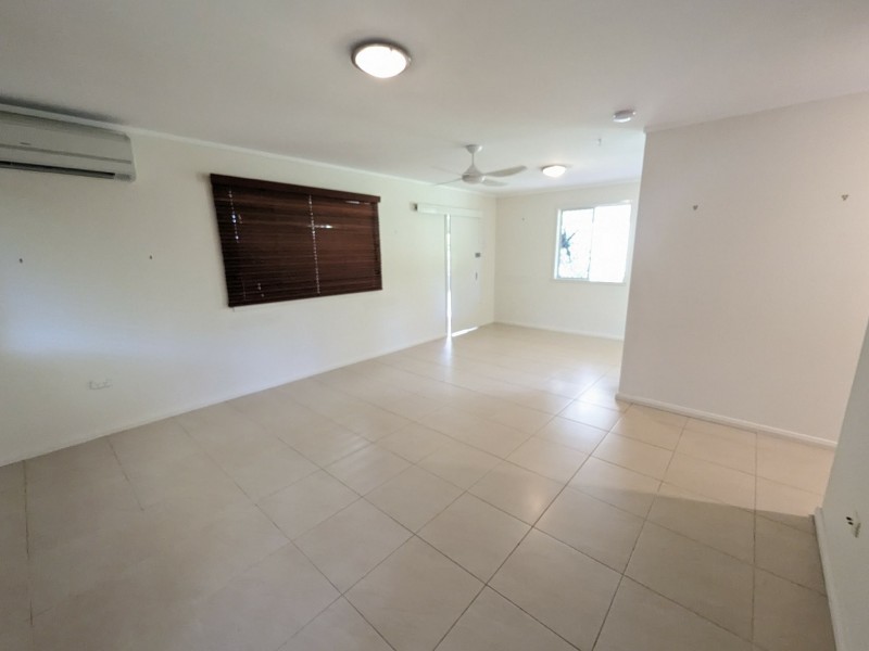 32 Purbeck Place, Edge Hill QLD 4870