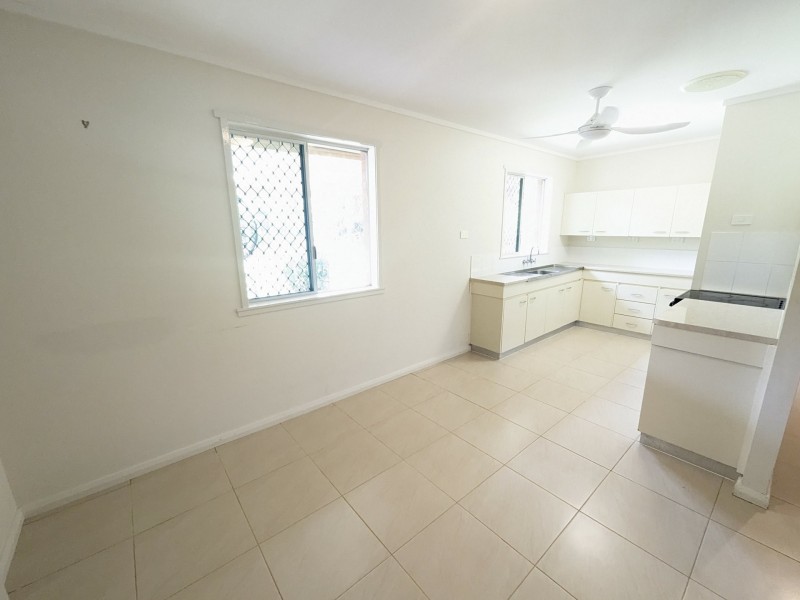 32 Purbeck Place, Edge Hill QLD 4870