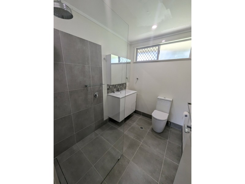 32 Purbeck Place, Edge Hill QLD 4870