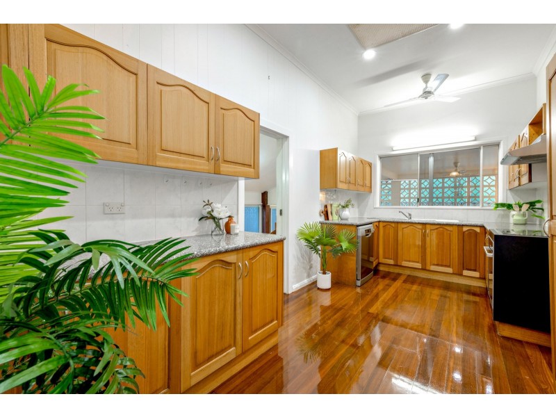 25 Dalrymple Street, Edge Hill QLD 4870