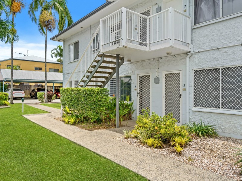 3/3-5 Springfield Crescent, Manoora QLD 4870