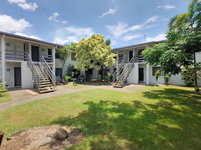 4/22 Hoare Street, Manunda QLD 4870