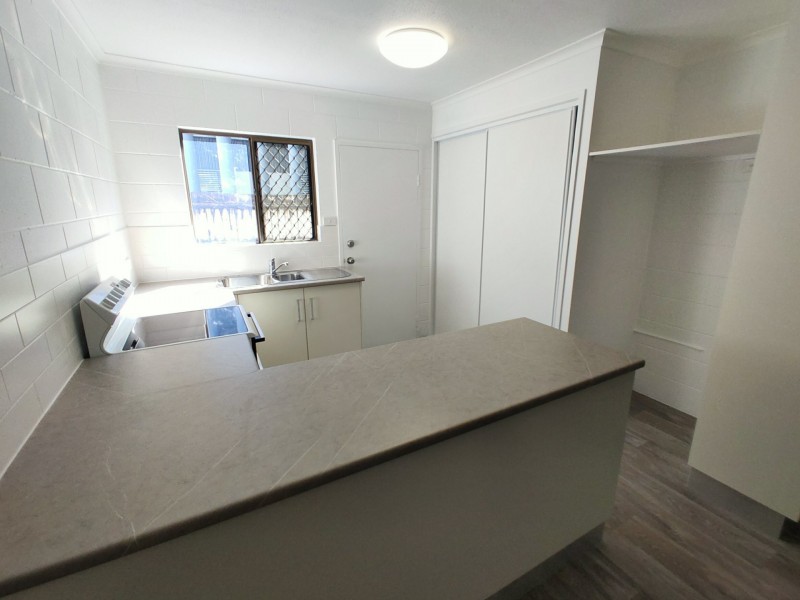 4/22 Hoare Street, Manunda QLD 4870