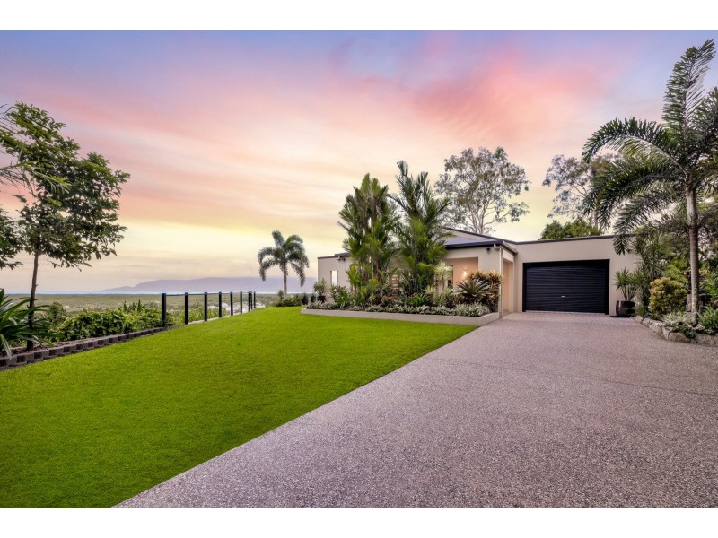 26 Collins Avenue, Edge Hill QLD 4870